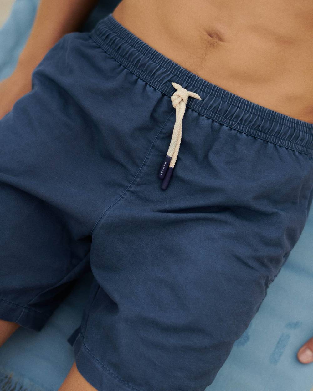Manebí Solid Color Swim Shorts - Stone Washed Faded Navy Blue Offerta