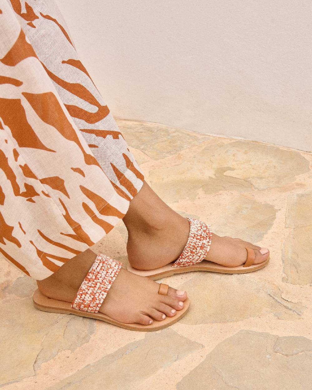 Manebí Raffia \u0026 Leather|Toe Ring Sandals - Orange Rust \u0026 Natural Mélange Online