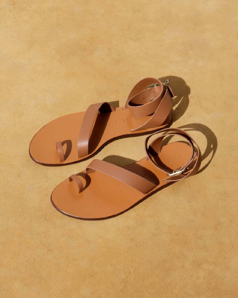 Manebí Sandali Chloe Stile Gladiatore in Pelle - Tan Negozio
