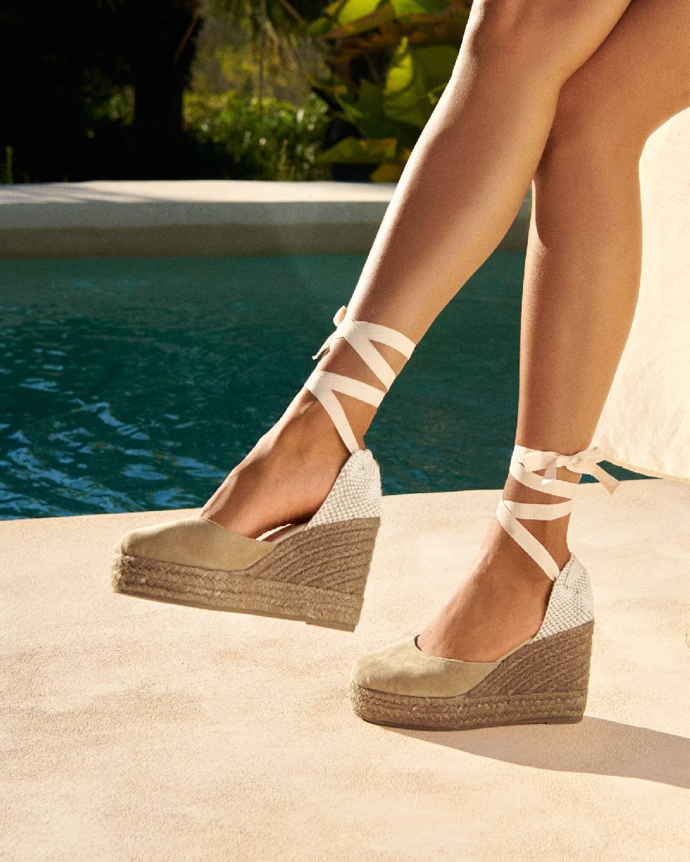Manebí Soft Suede Wedge Espadrilles - Hamptons Vintage Taupe On Tone Sconto