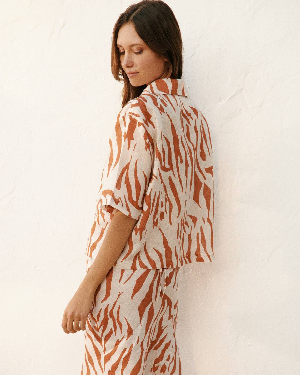 Manebí Printed Linen Cumana Shirt - Eggnog \u0026 Orange Rust Zebra Negozio