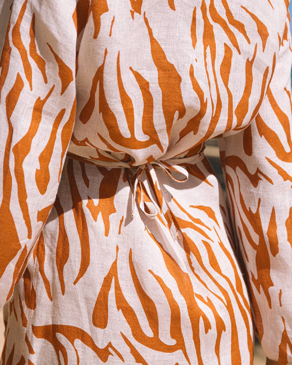 Manebí Printed Linen Caracas Dress - Eggnog \u0026 Orange Rust Zebra 2025