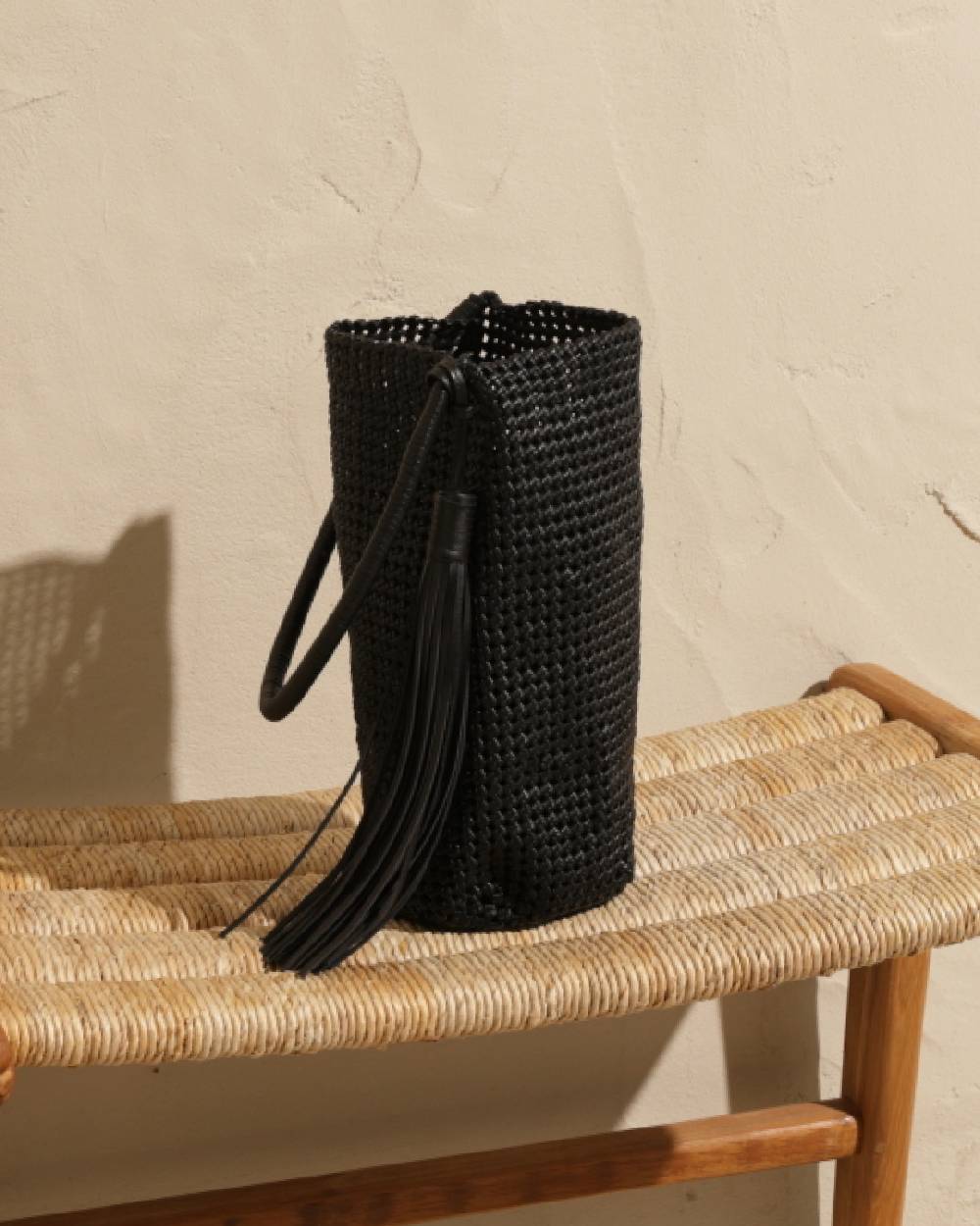 Manebí Borsa a Secchiello Intrecciata in Pelle - Black Negozi Online