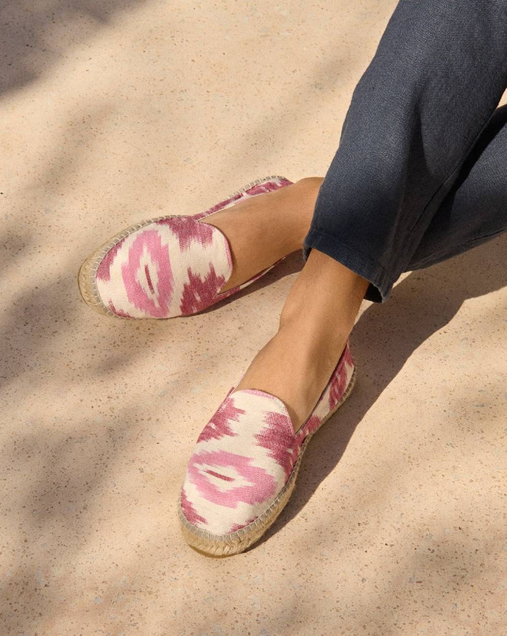 Manebí Dyed Cotton Espadrilles - Pink And White Ikat Offerta