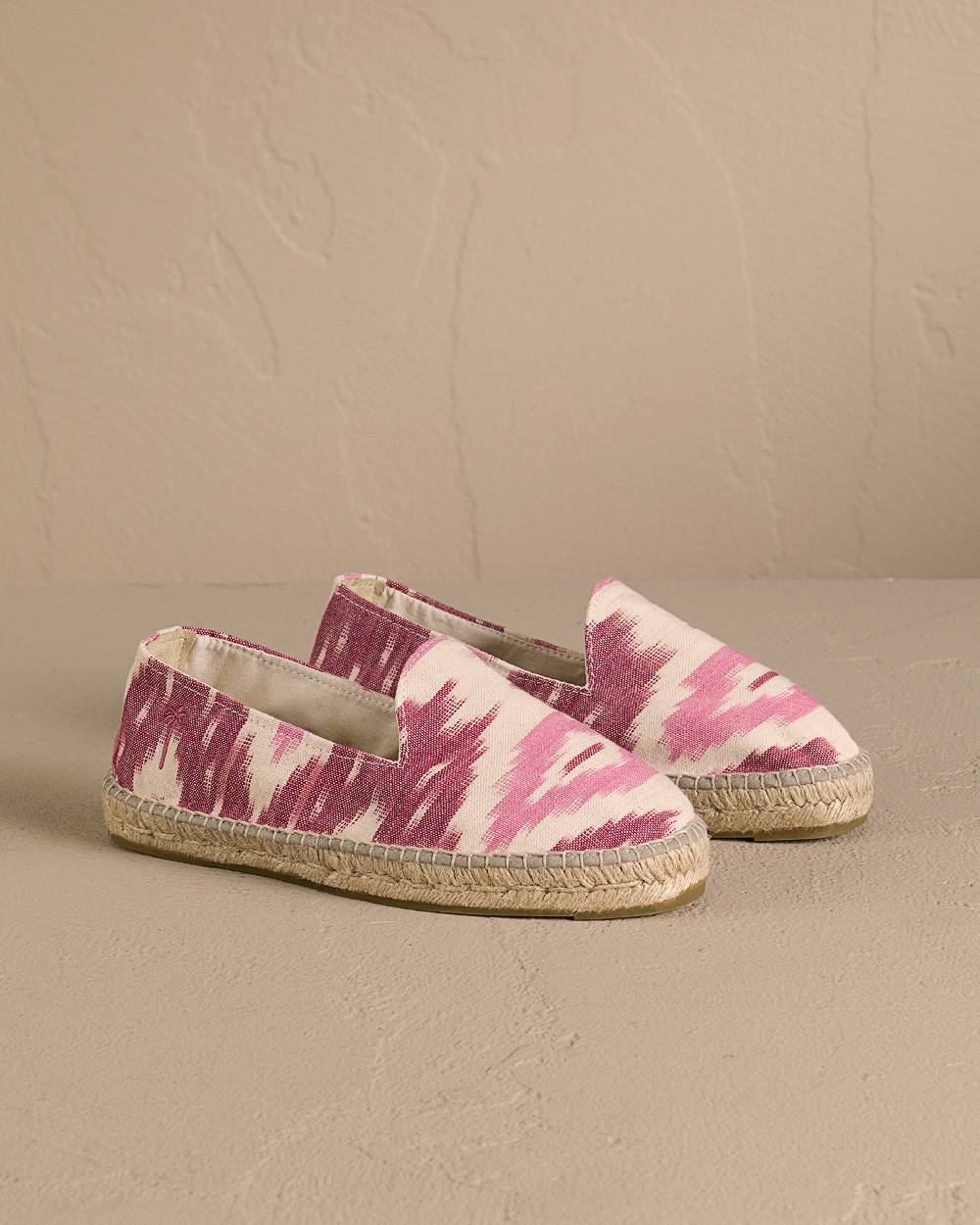 Manebí Dyed Cotton Espadrilles - Pink And White Ikat Offerta