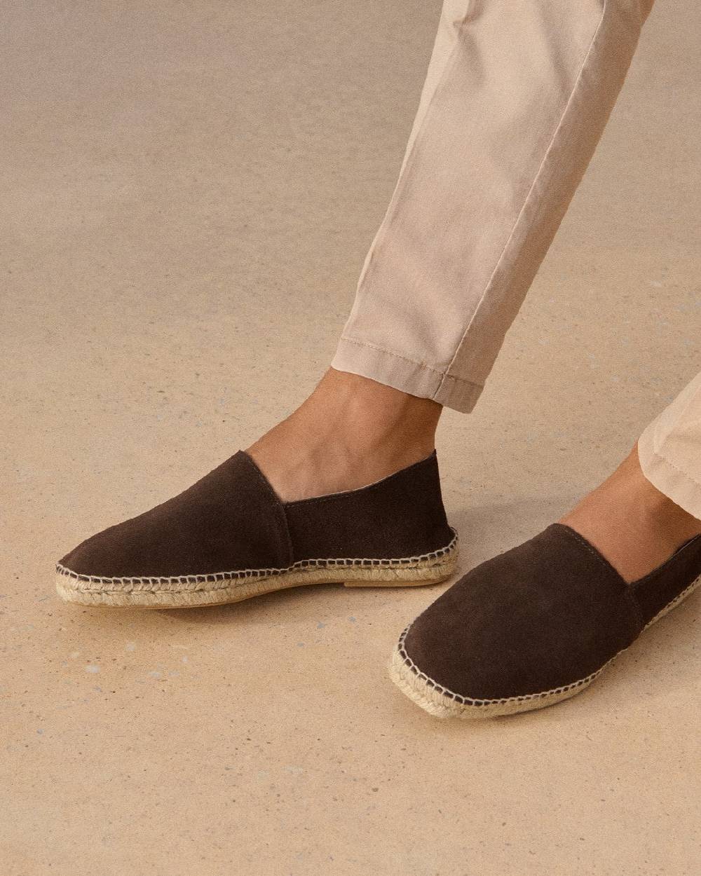 Manebí Suede Square Toe Espadrilles - Cocoa Saldi