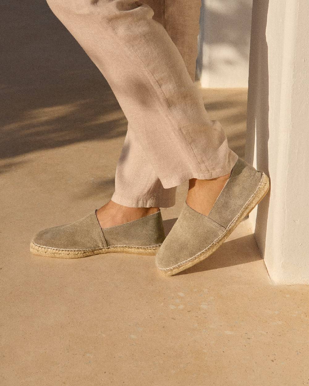 Manebí Suede Square Toe Espadrilles - Forest Offerte