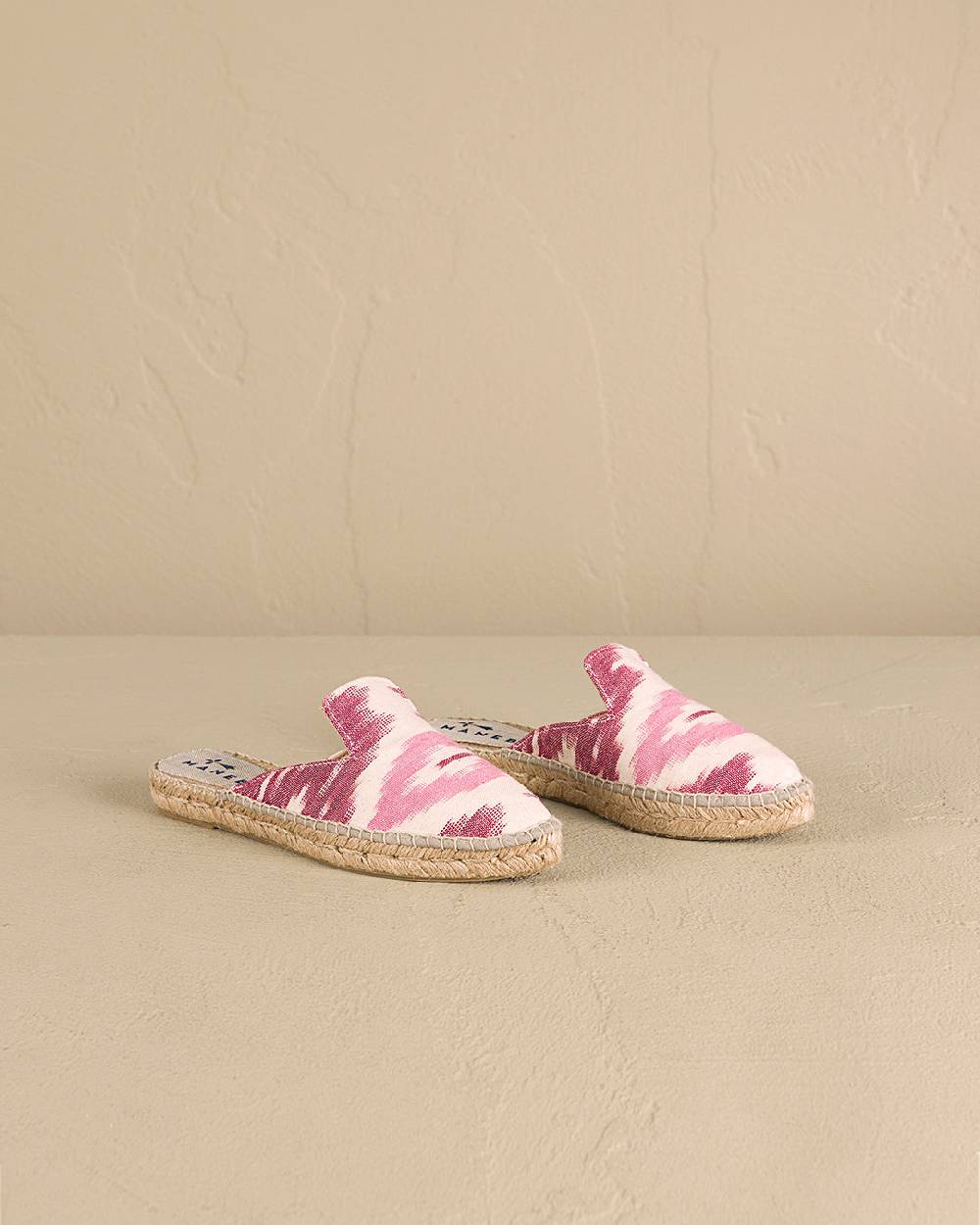 Manebí Dyed Cotton Mules - Tulum Pink And White Ikat Qualità