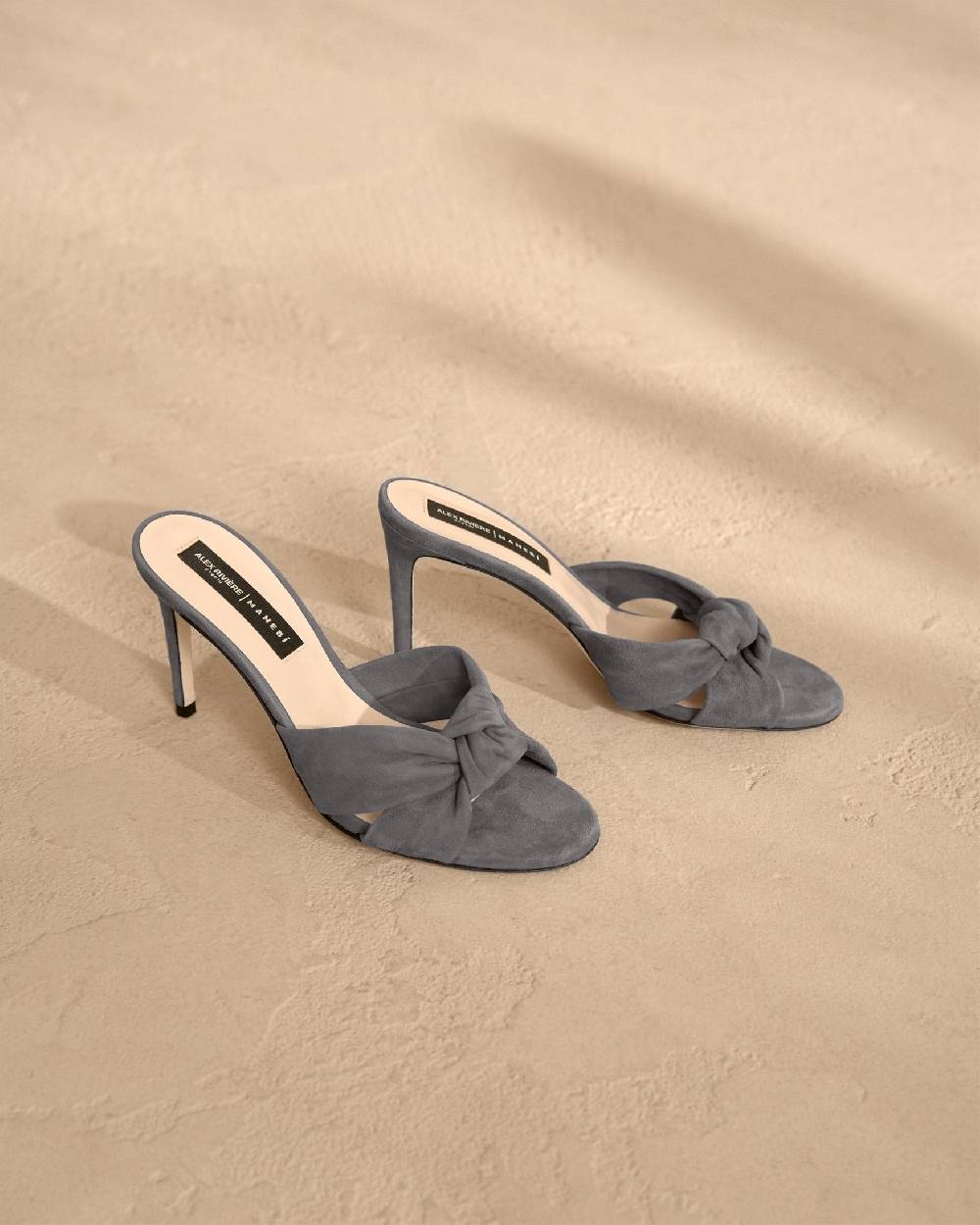 Manebí Sophie Suede Mule Heels - Knot Grey Fino Al -60%