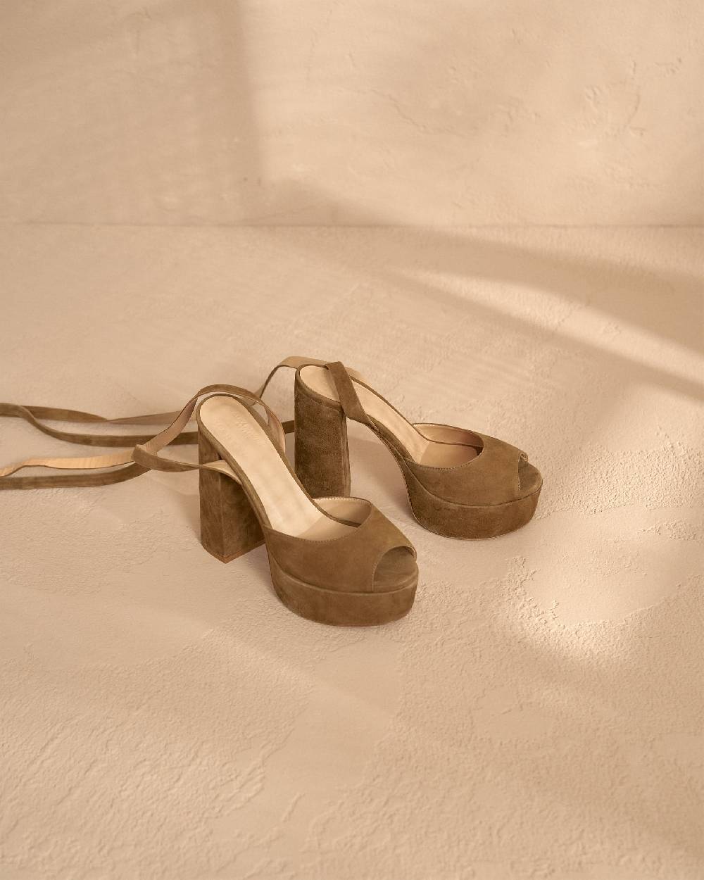 Manebí Bellini Suede Platforms Sandals - Tie-Up Tobacco Prezzo Ridotto