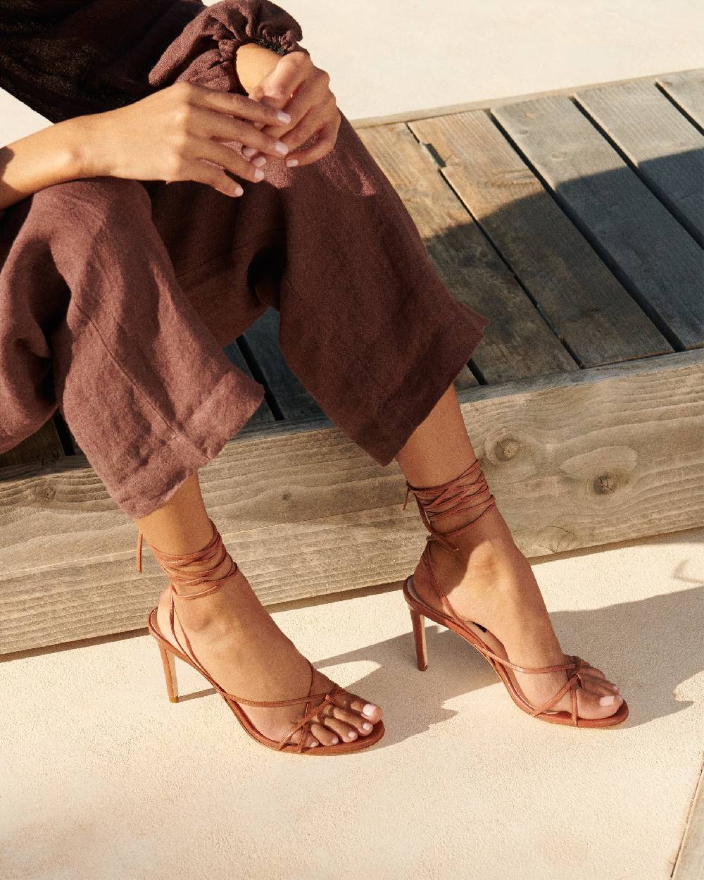 Manebí Alex Leather Heels - Thongs Brown