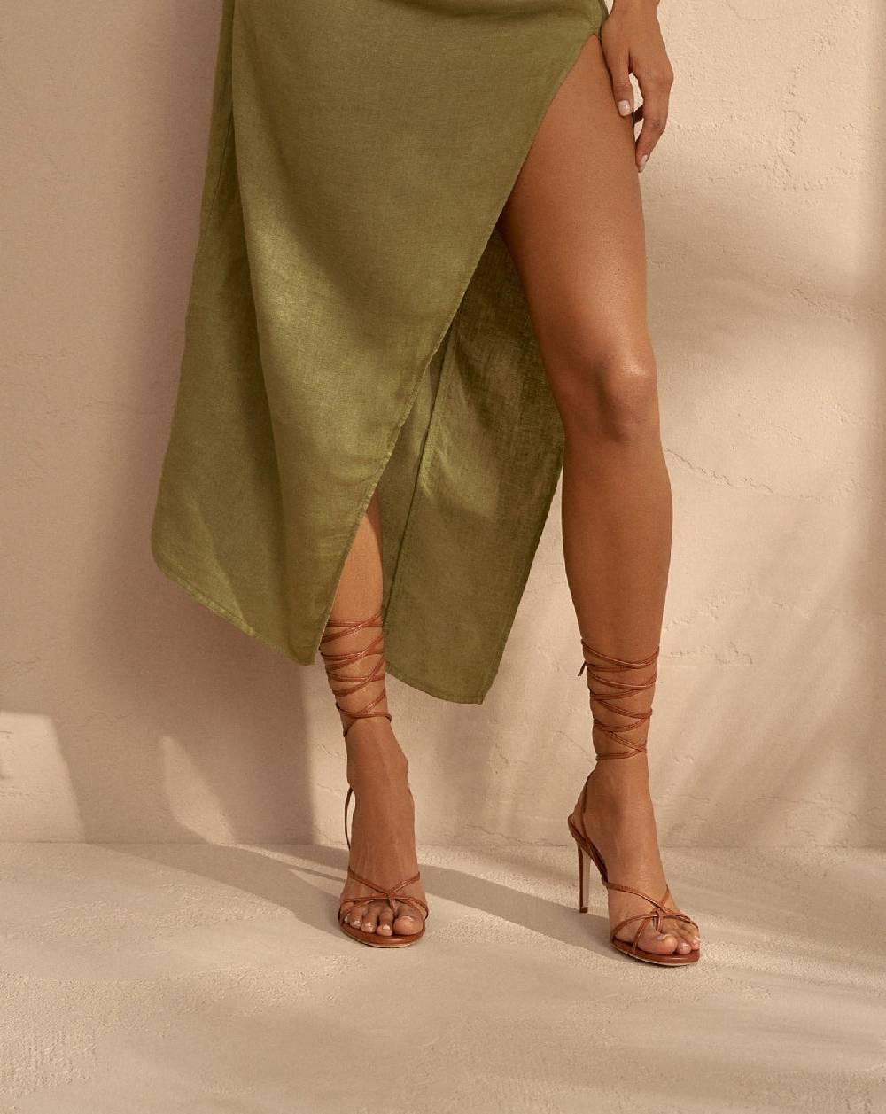 Manebí Alex Leather Heels - Thongs Brown Convenienza