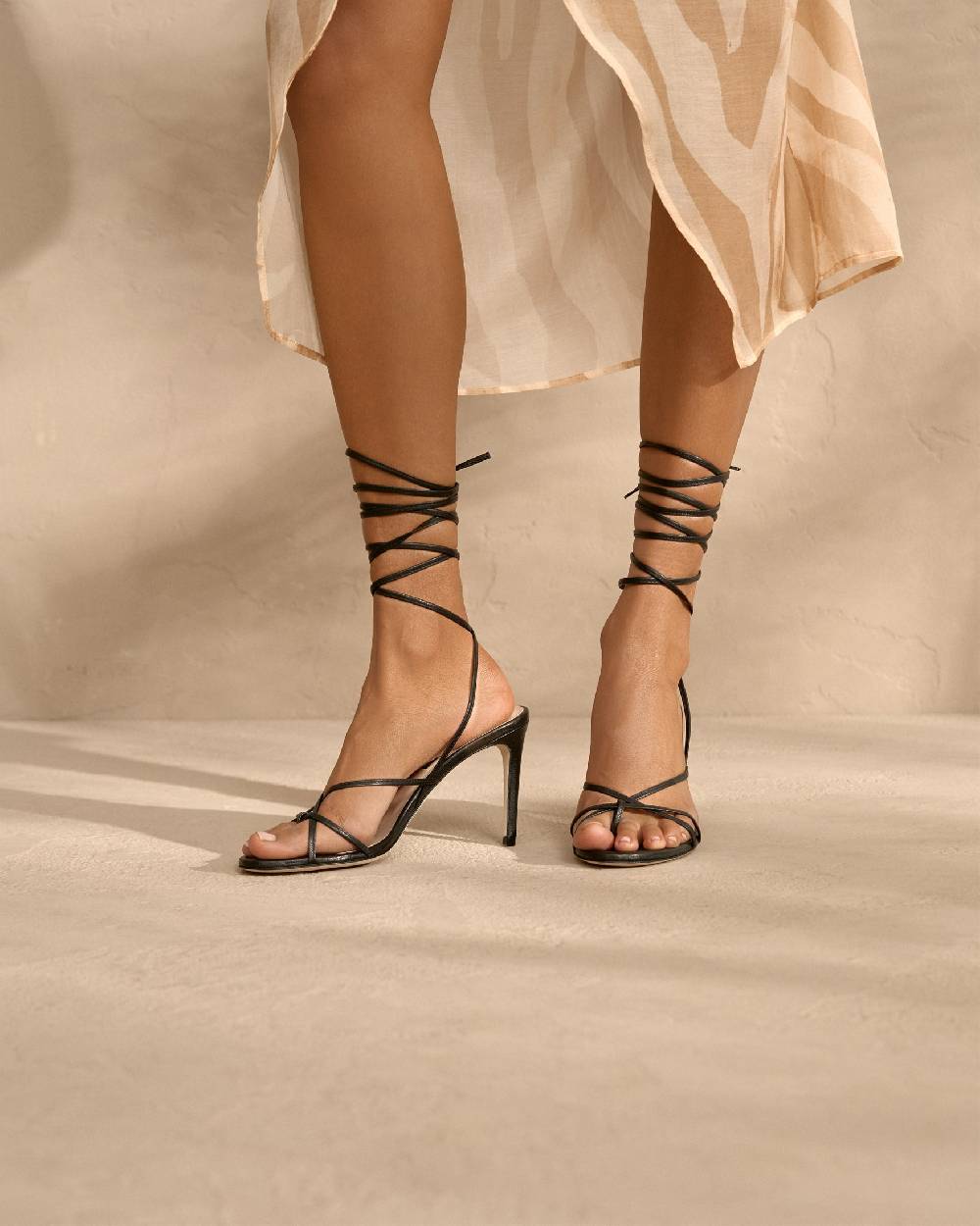 Manebí Scarpe col tacco in pelle Alex - Infradito - Nero Novità
