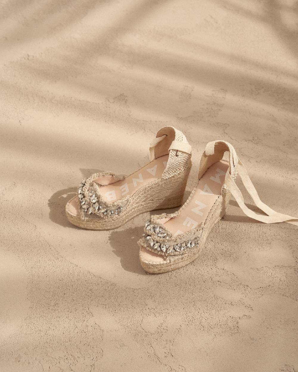 Manebí Organic Hemp with Crystals|Crossed Wedges Valenciana - Capri Natural With Gems Negozio
