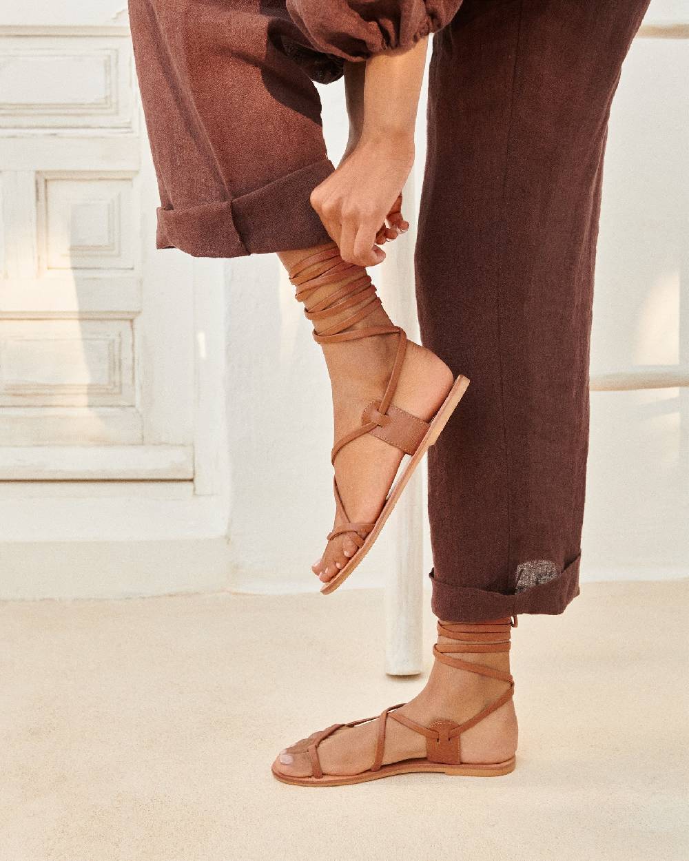 Manebí St. Tropez Leather Sandals - Tie-Up Tan Negozi Online