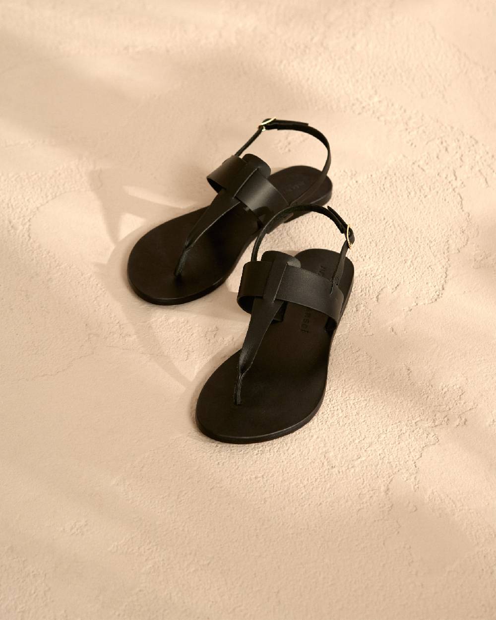 Manebí Sandali in pelle Ana - Infradito neri Flash Sale