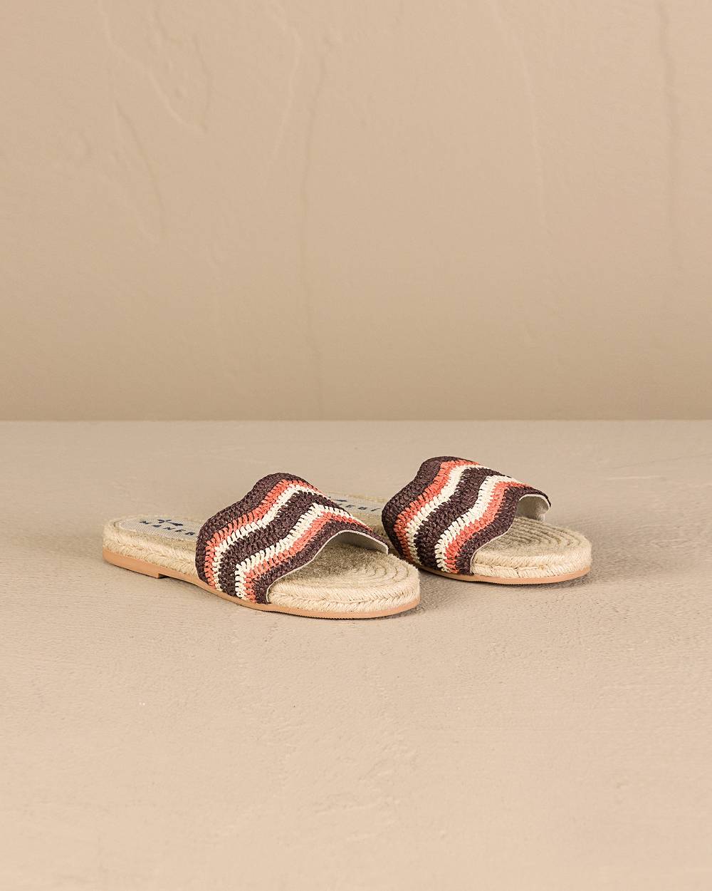 Manebí Raffia Crochet Jute Sandals - Yucatán Cocoa And Orange Rust Stripes Fornitura limitata