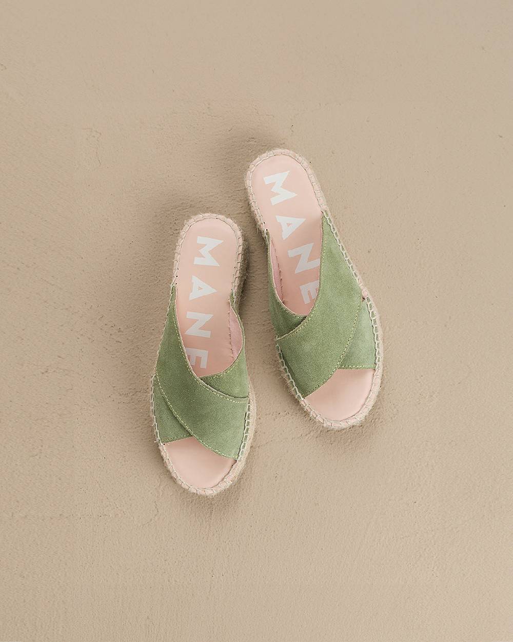 Manebí Suede Double Sole|Crossed Bands Sandals - Hamptons Sage Offerta natalizia