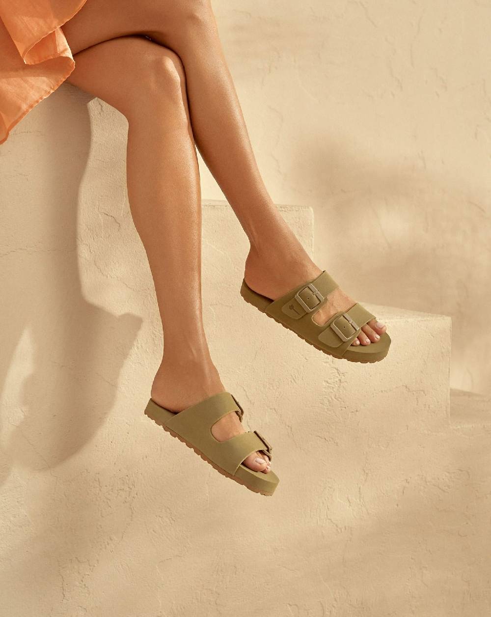Manebí Eva Swim Sandals - Honolulu Kaki Green Offerta Anniversario
