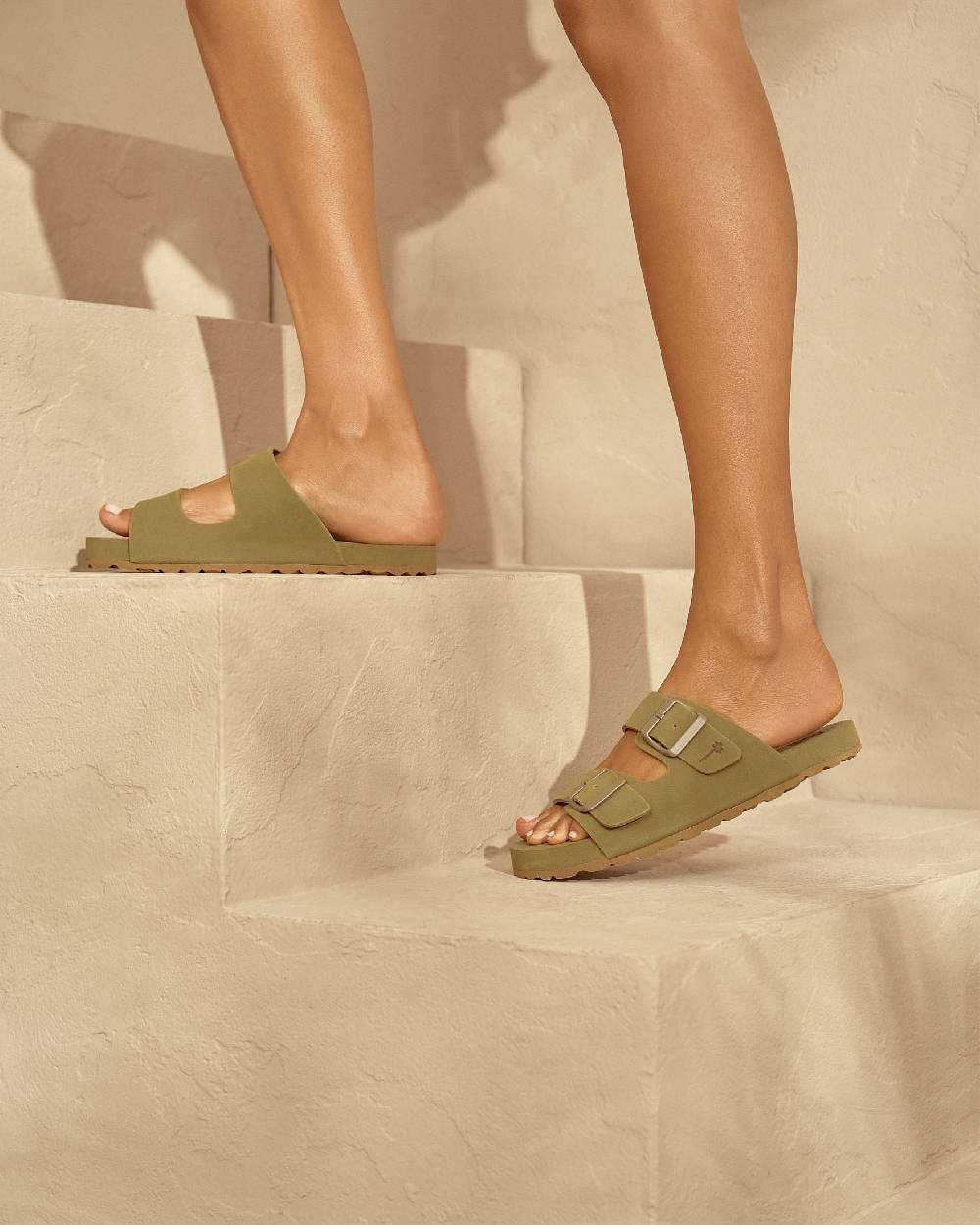 Manebí Eva Swim Sandals - Honolulu Kaki Green Offerta Anniversario