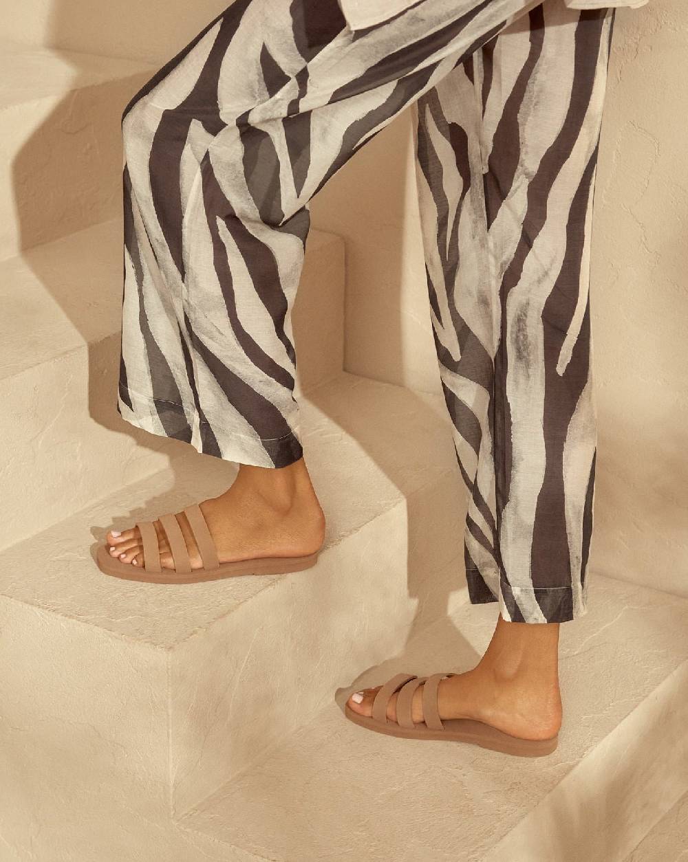 Manebí Eva Swim Sandals - Honolulu Cuero Vendita calda