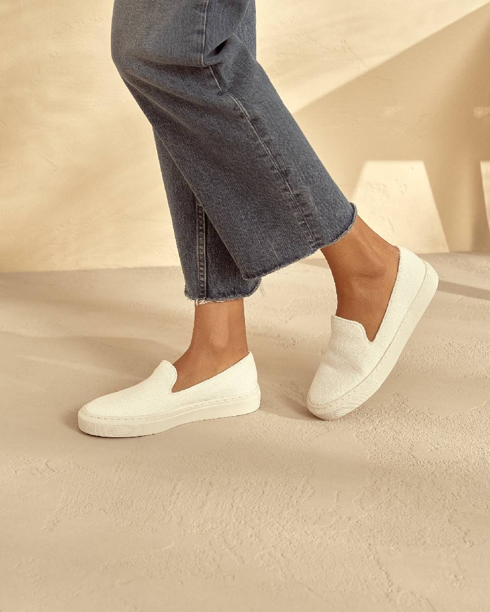 Manebí Organic Hemp Slip-On - La Havana White Sconti VIP