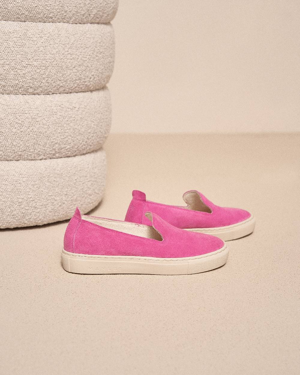 Manebí Suede Slip-On - Hamptons Bold Pink Ritorno libero