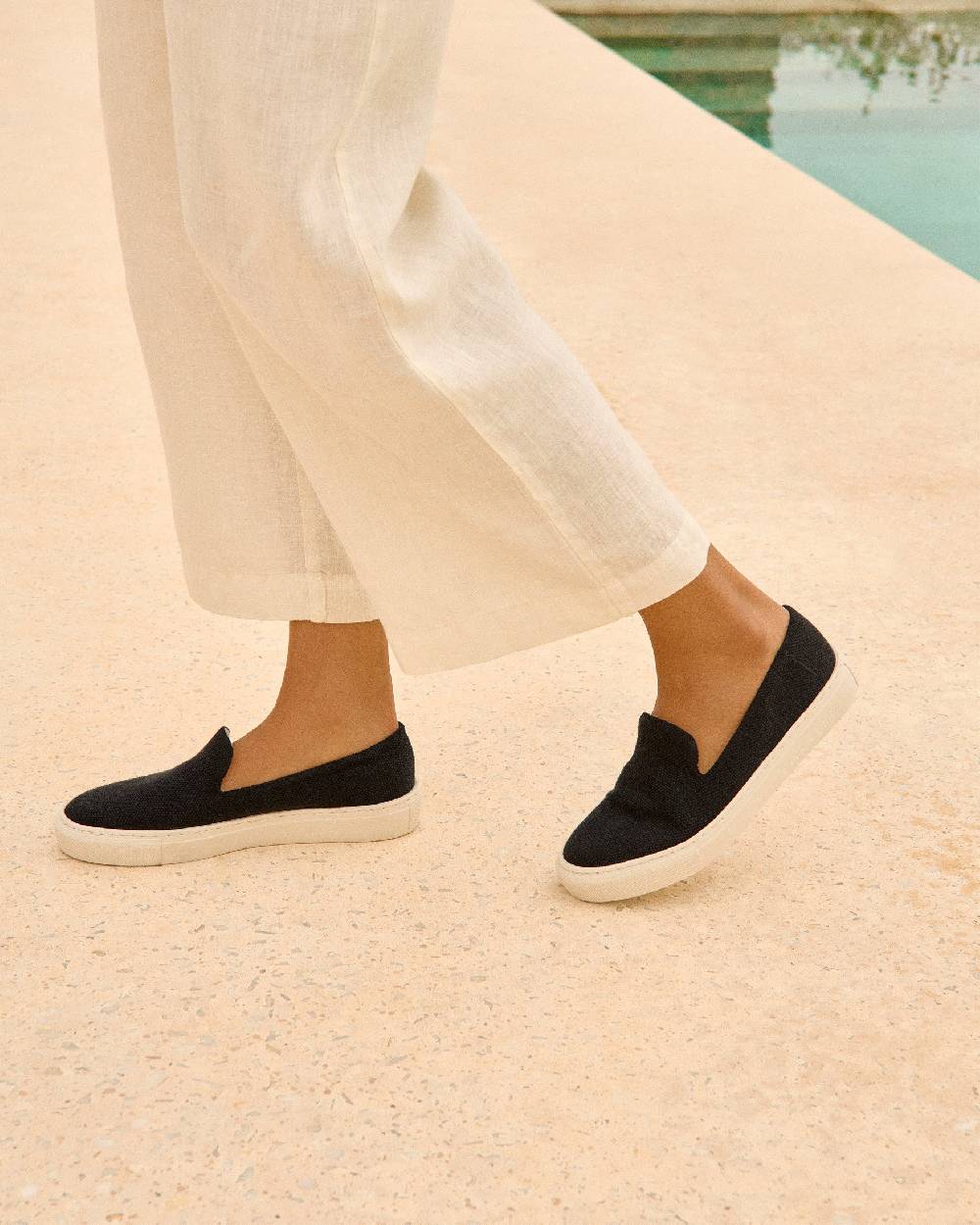 Manebí Organic Hemp Slip-On - La Havana Black ACQUISTA ORA