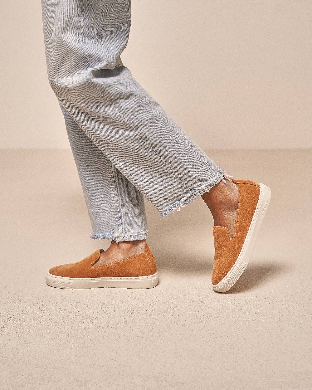 Manebí Suede Slip-On - Hamptons Cuero Promozione temporanea