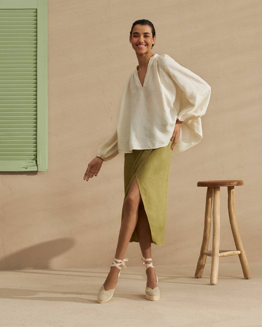 Manebí Linen Milos Shirt - Puffed Sleeves Eggnog Trasporto libero internazionale