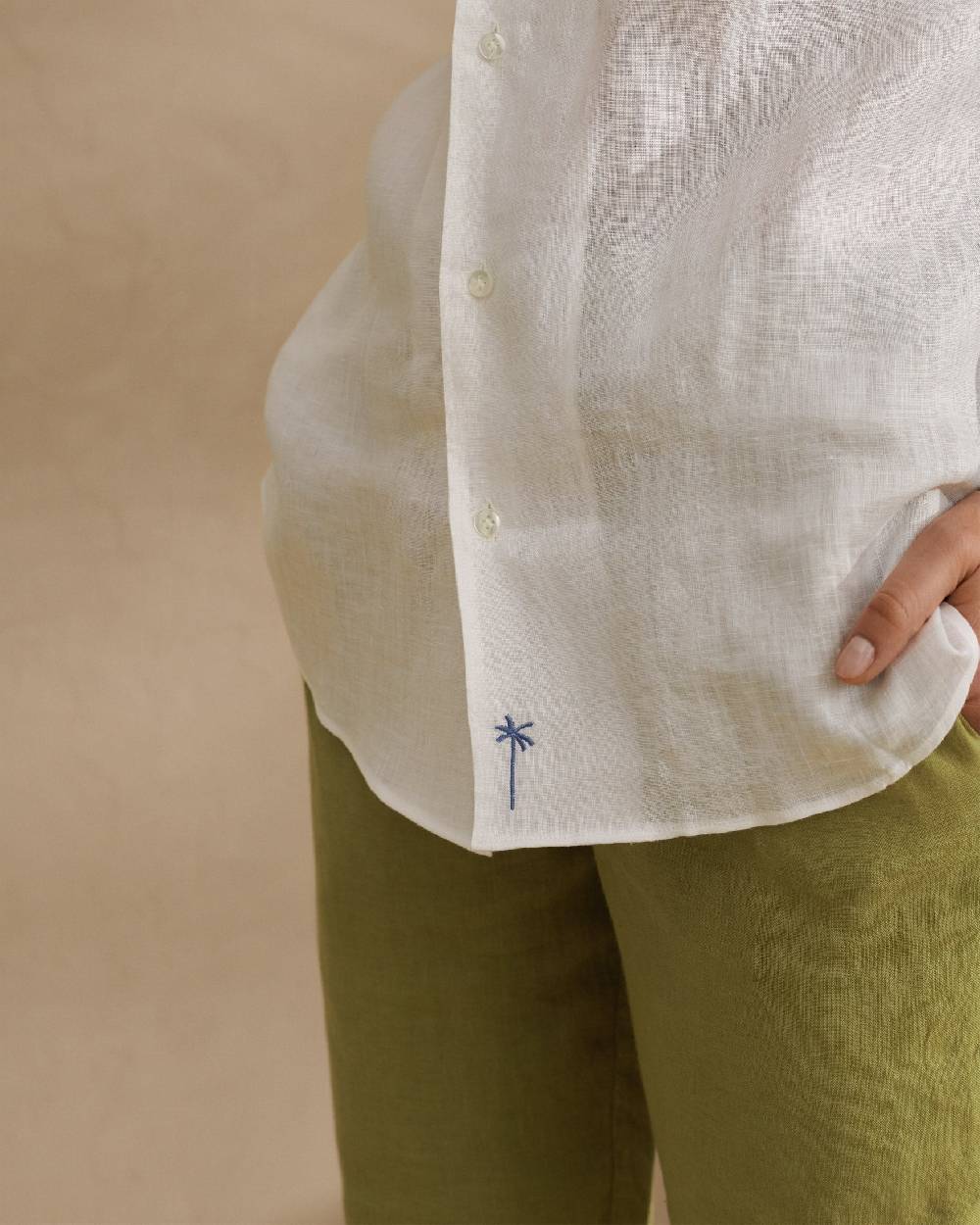 Manebí Linen Panama Shirt - Embroidered Palm White Limitato a 3 giorni