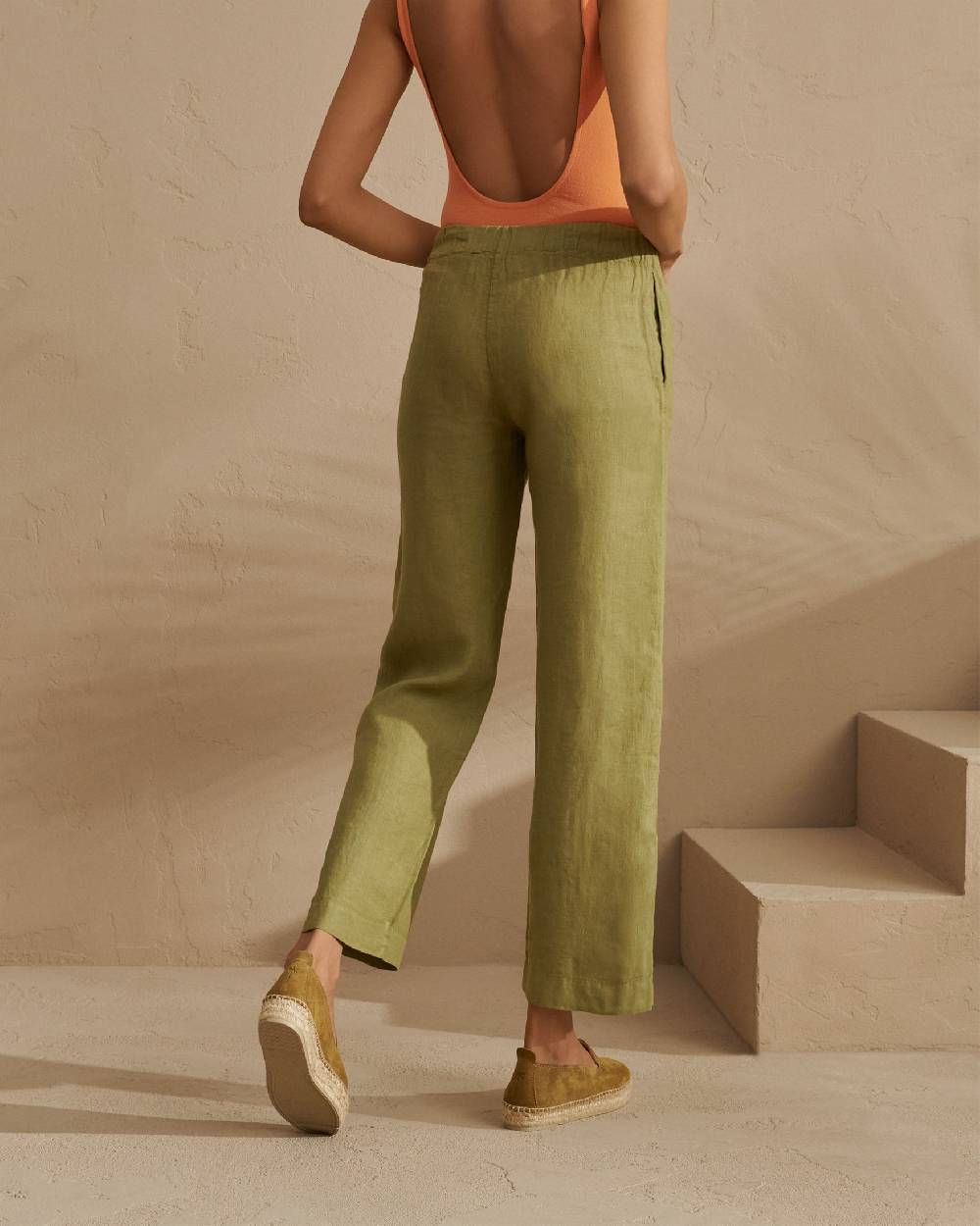 Manebí Linen Belem Trousers - Elasticated Waistband Kaki Green Qualità