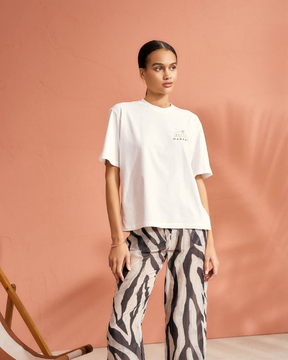 Manebí Jersey L. A. T-Shirt - Embroidered Off White \u0026 Multicolor House Embroidery Sottocosto