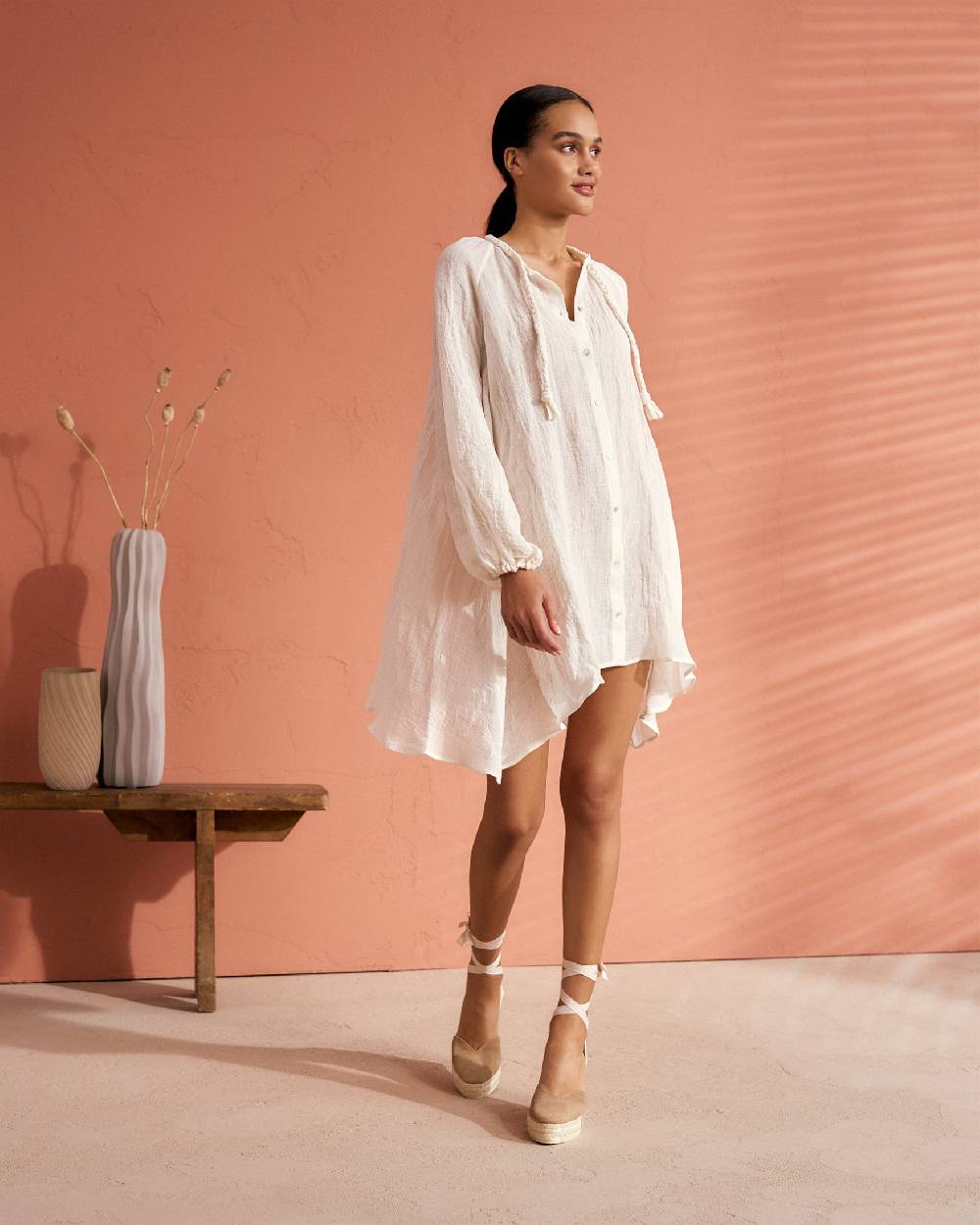 Manebí Linen Gauze Ibiza Dress - Hand Braided Cord White Vendita Calda
