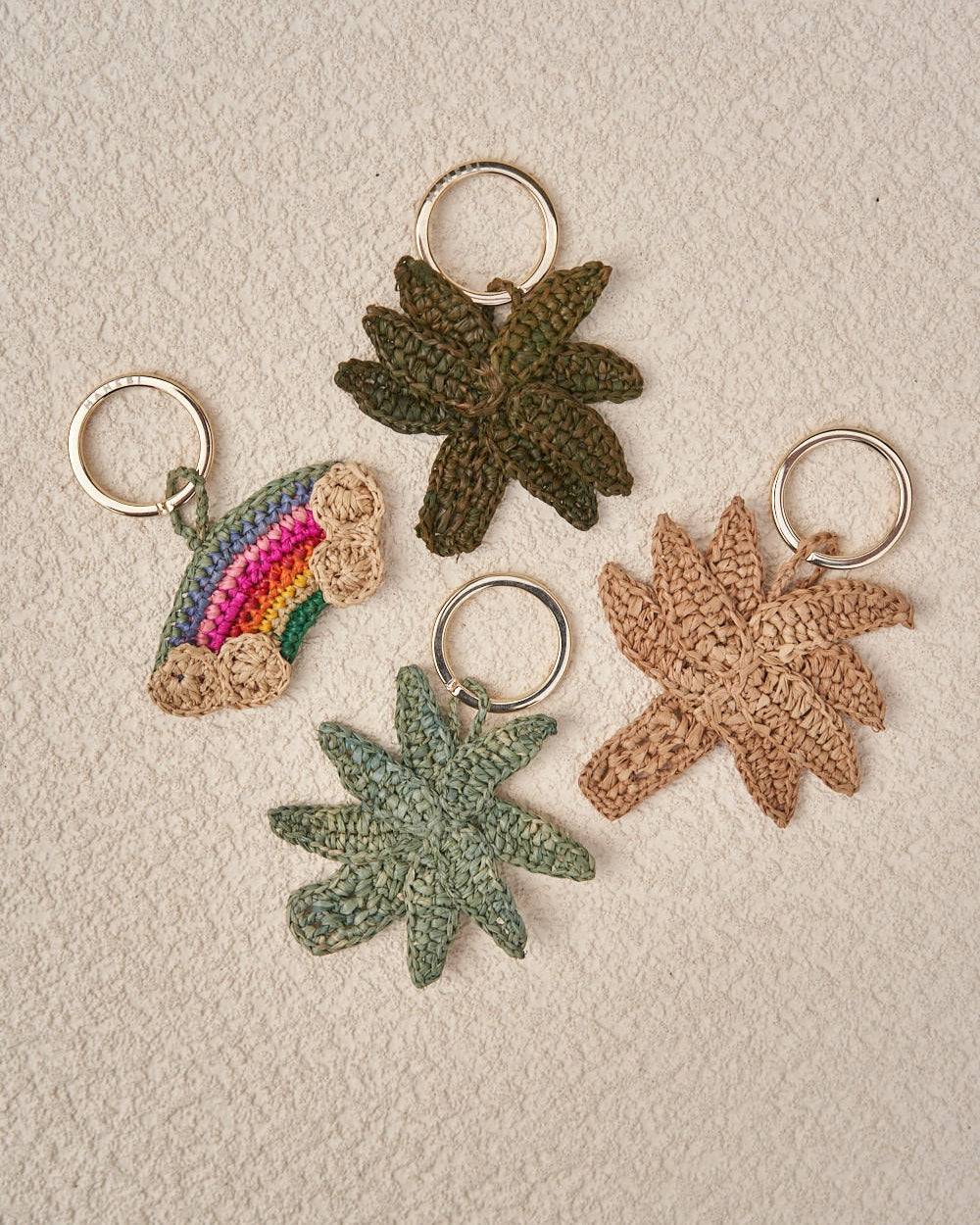 Manebí Raffia Rainbow Keyring - Made in Madagascar Rainbow Comprane uno, ottenene uno gratis