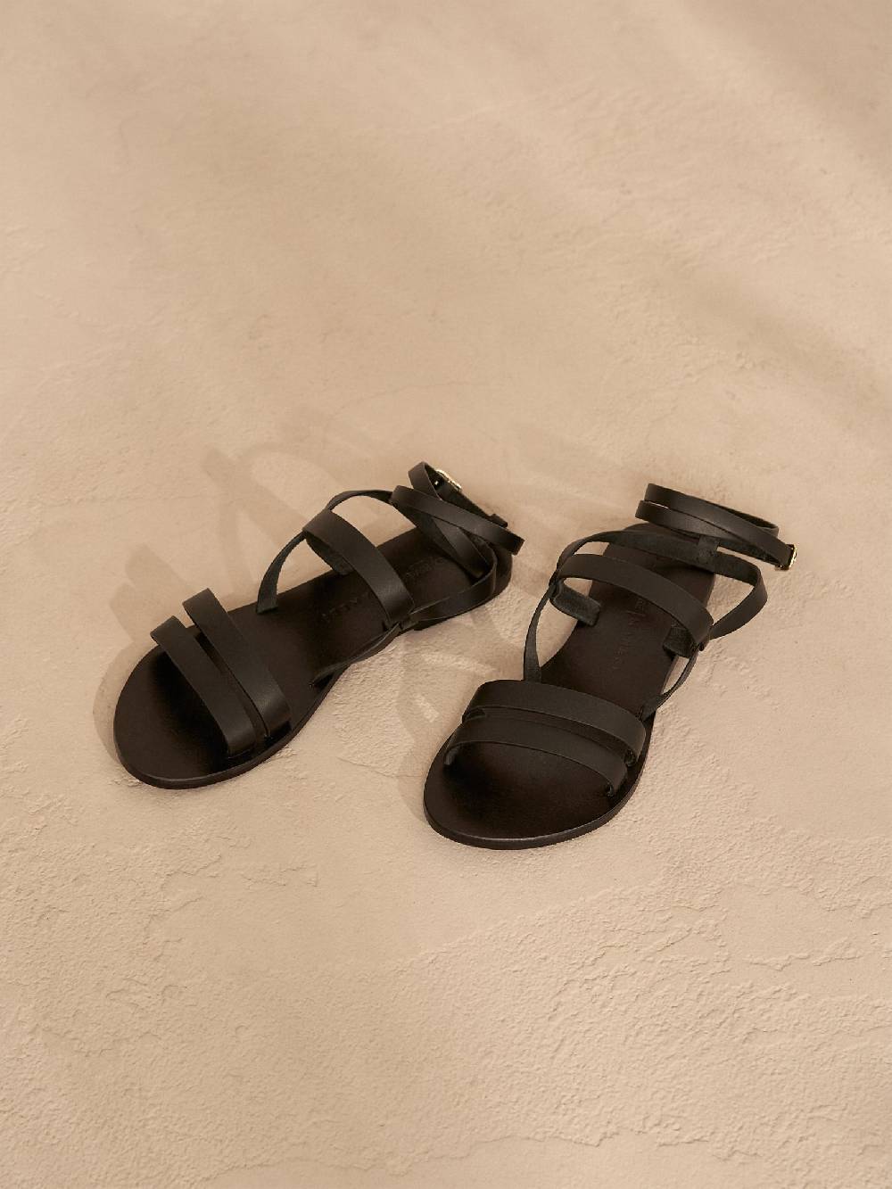 Manebí Mika Leather Sandals - Gladiator Black Officina