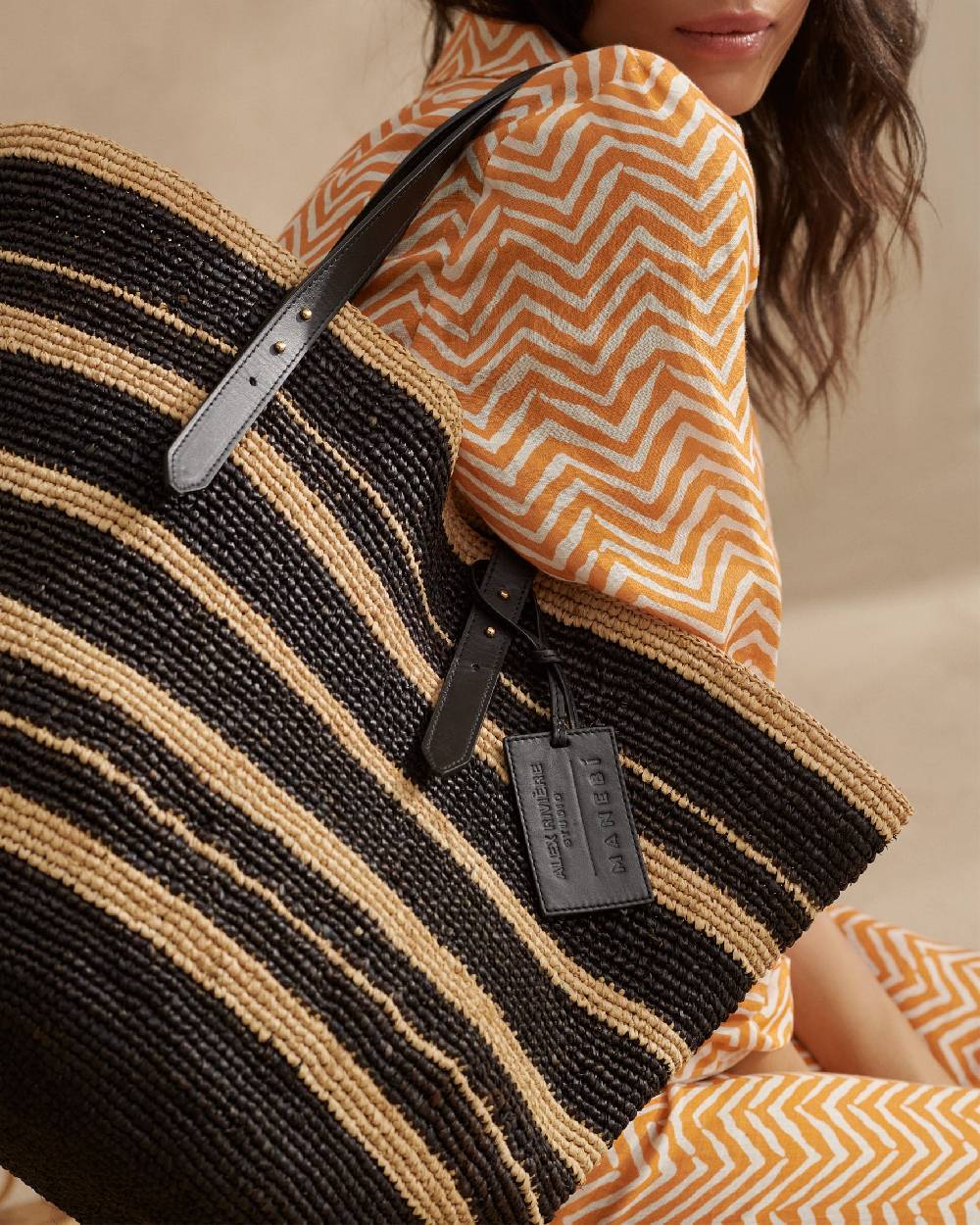 Manebí Bahia Raffia Bag - Leather Handles \u0026 Tag Natural and Black Nuovo