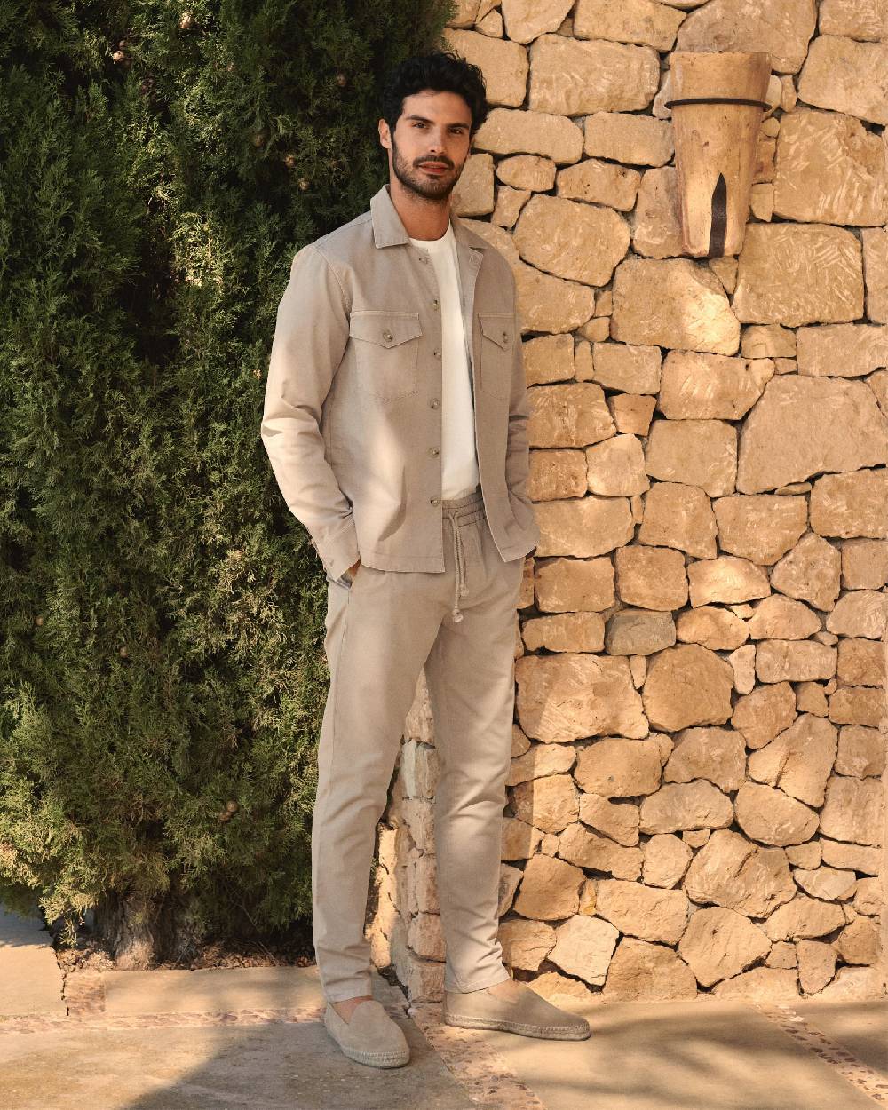 Manebí Stonewashed Cotton Venice Trousers - Embroidered Logo Kaki Beige Offerta per la Festa della Mamma