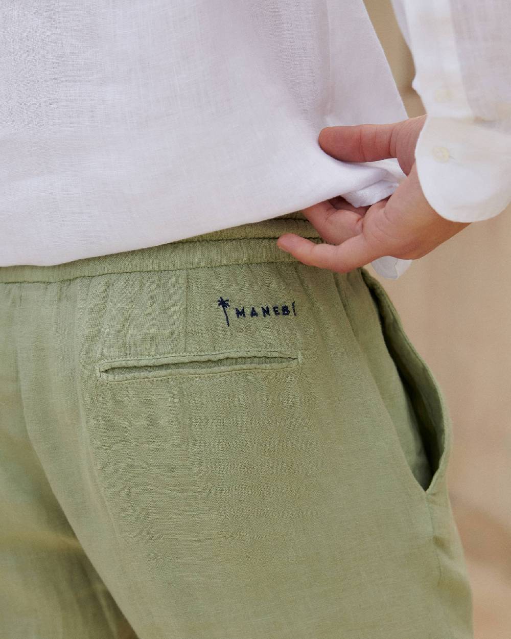 Manebí Washed Linen Venice Trousers - Embroidered Logo Military Green Smaltimento dello stoccaggio