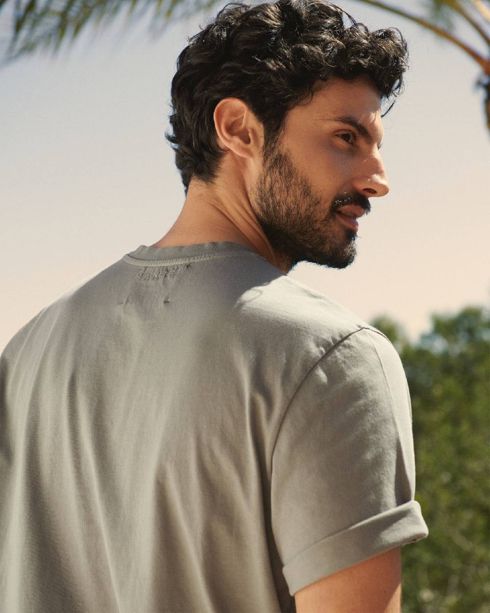 Manebí Jersey L. A. T-Shirt - Embroidered Mud Matching Palm And Back Logo Embroidery Offerte stagionali