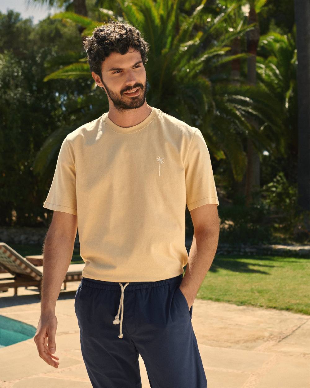 Manebí Jersey L. A. T-Shirt - Embroidered Sand Matching Palm And Back Logo Embroidery Comprane uno, ottenene uno gratis