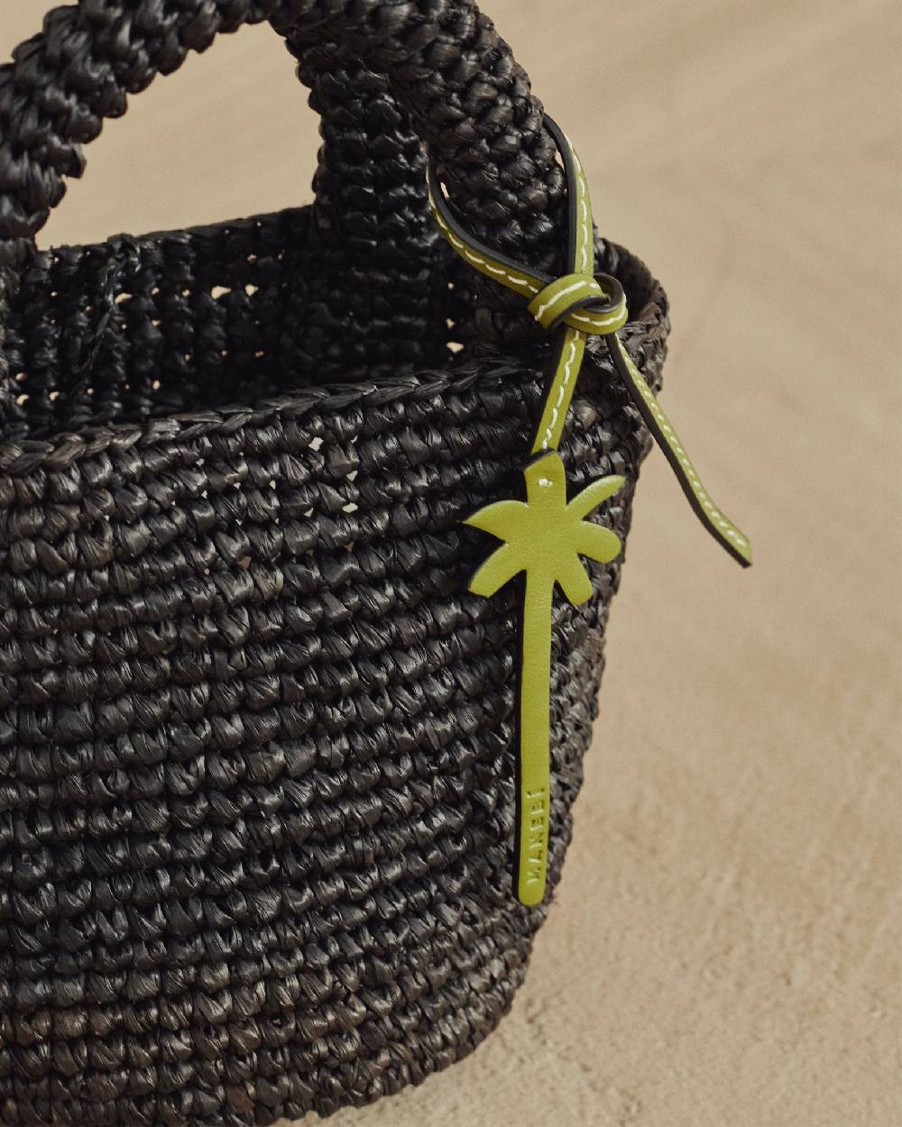 Manebí Raffia Summer Bag Mini - Palm Leather Tag Black Fino al 60% di sconto