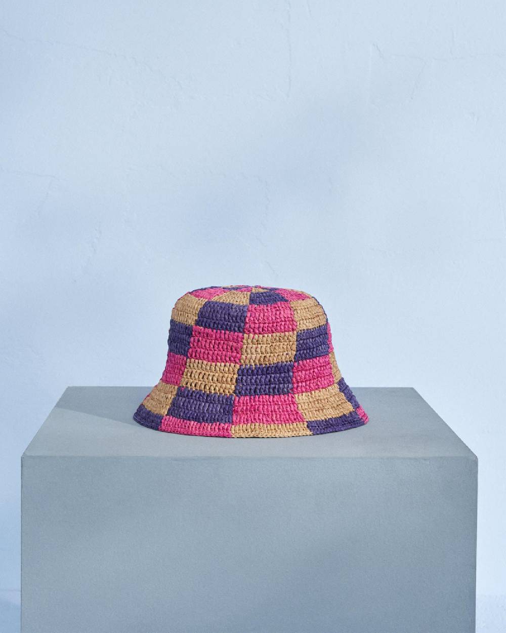 Manebí Raffia Bucket Hat - Embellished Bold Pink and Summer Purple Mix Discount Store per i nuovi prodotti
