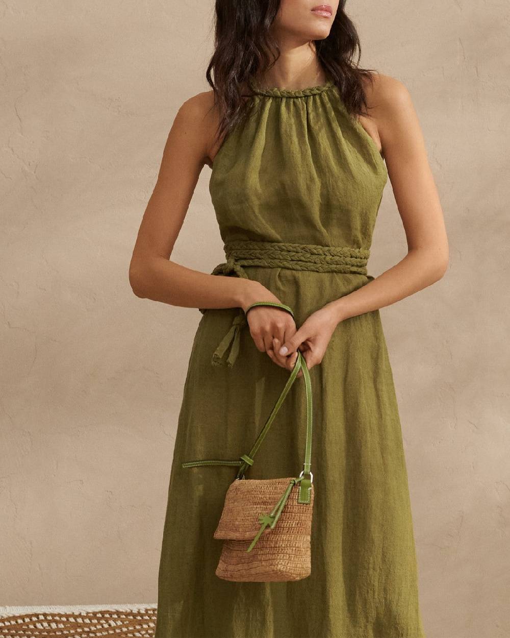 Manebí Raffia Summer Night Bag Medium - Palm Leather Tag Tan \u0026 Green Black Friday Prezzi