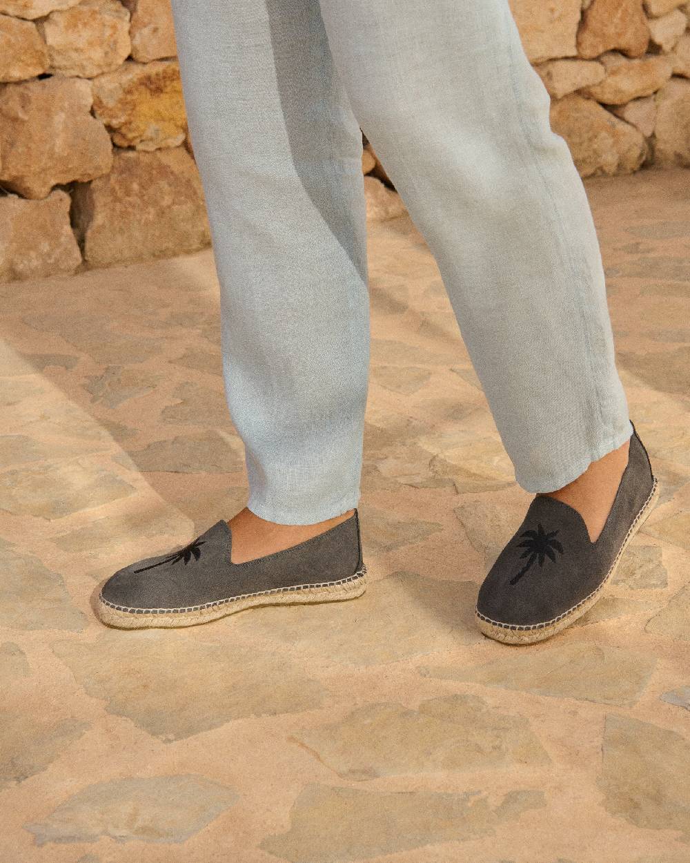 Manebí Suede With Embroidery Espadrilles - Palm Springs Carbon Grey + Black Palm Promozione
