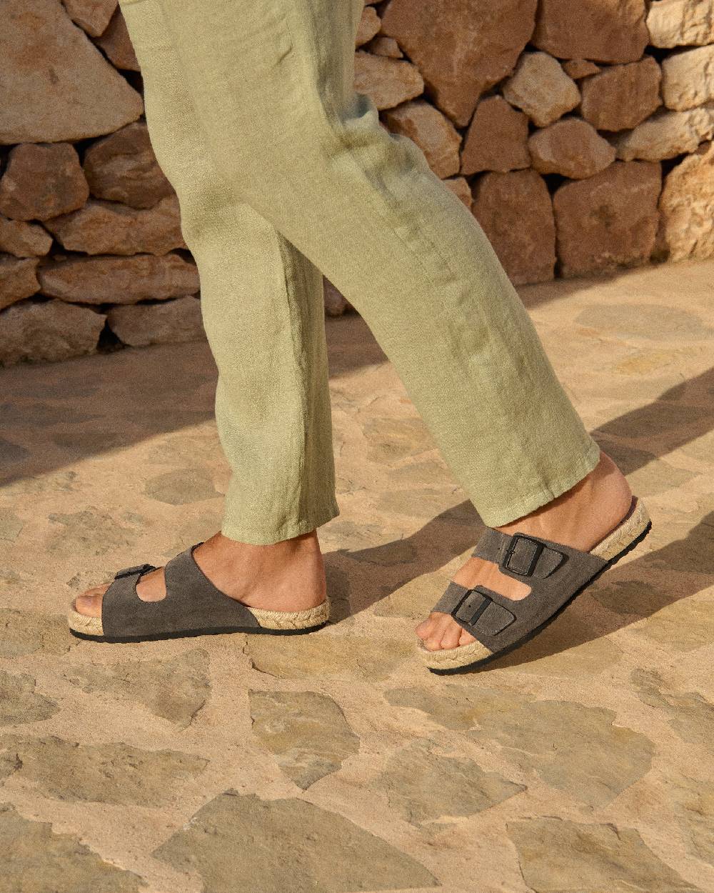 Manebí Suede Nordic Sandals - Hamptons Carbon Grey Spedizione Gratuita