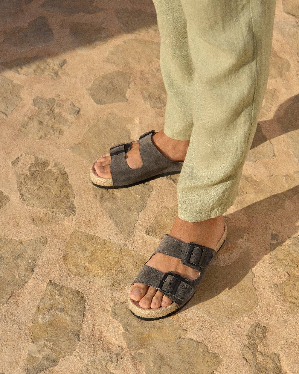 Manebí Suede Nordic Sandals - Hamptons Carbon Grey Spedizione Gratuita