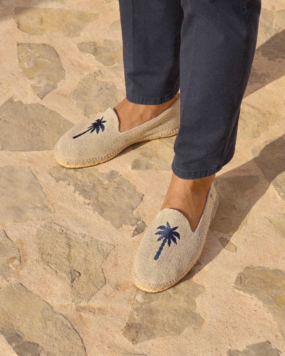 Manebí Organic Hemp With Embroidery Espadrilles - Palm Springs Natural + Navy Palm Consegna Veloce