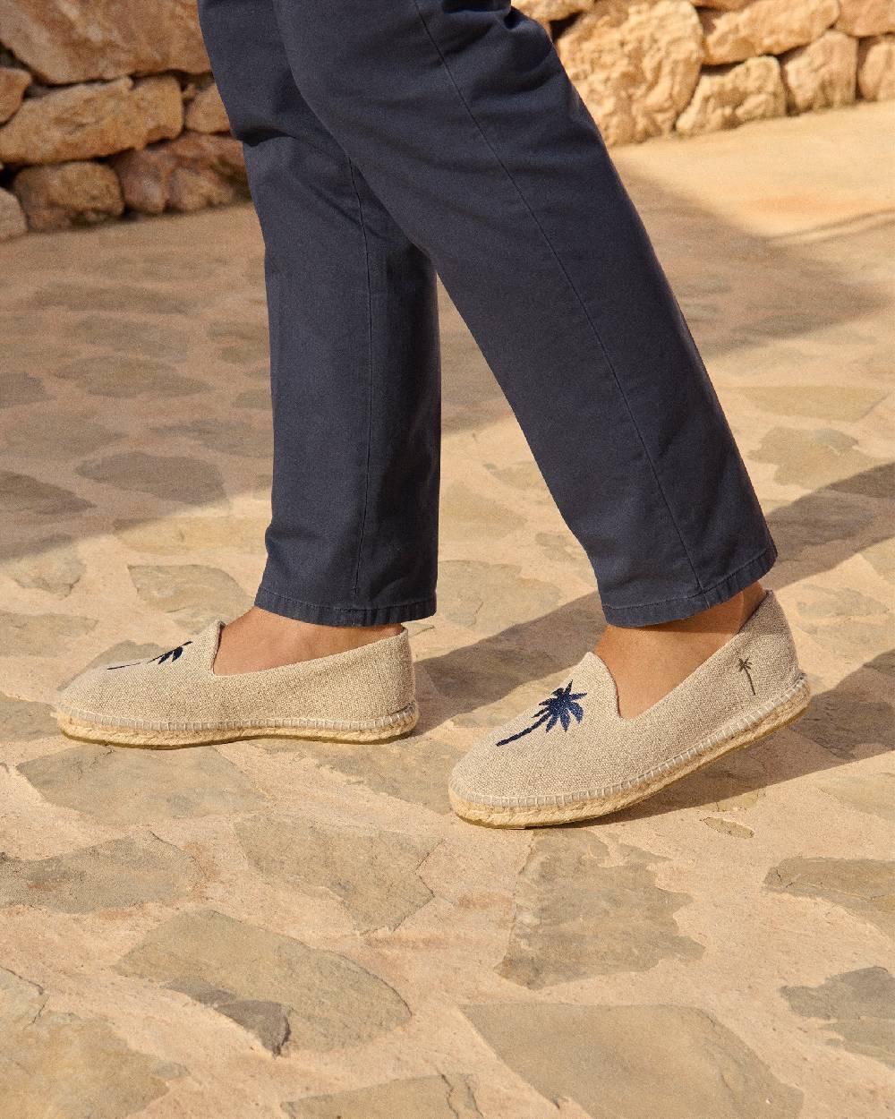 Manebí Organic Hemp With Embroidery Espadrilles - Palm Springs Natural + Navy Palm Consegna Veloce