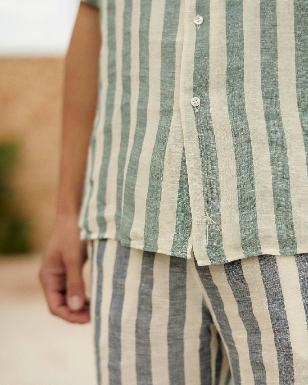 Manebí Linen Havana Camp-Collar Shirt - Embroidered Palm Green Beige Maxi Stripes Fino Al -60%